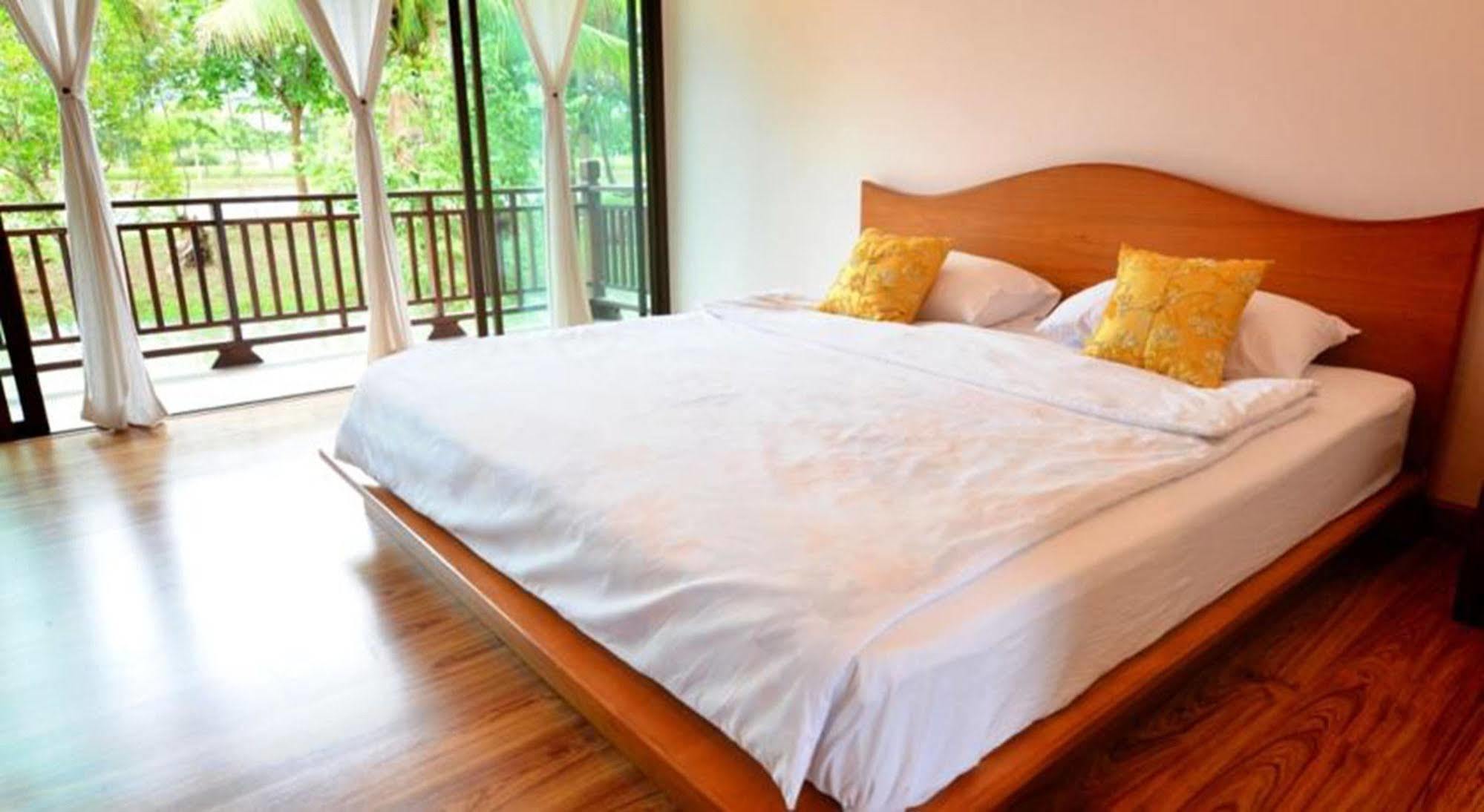 The Grand Jamjuree Resort Lamphun Exteriör bild