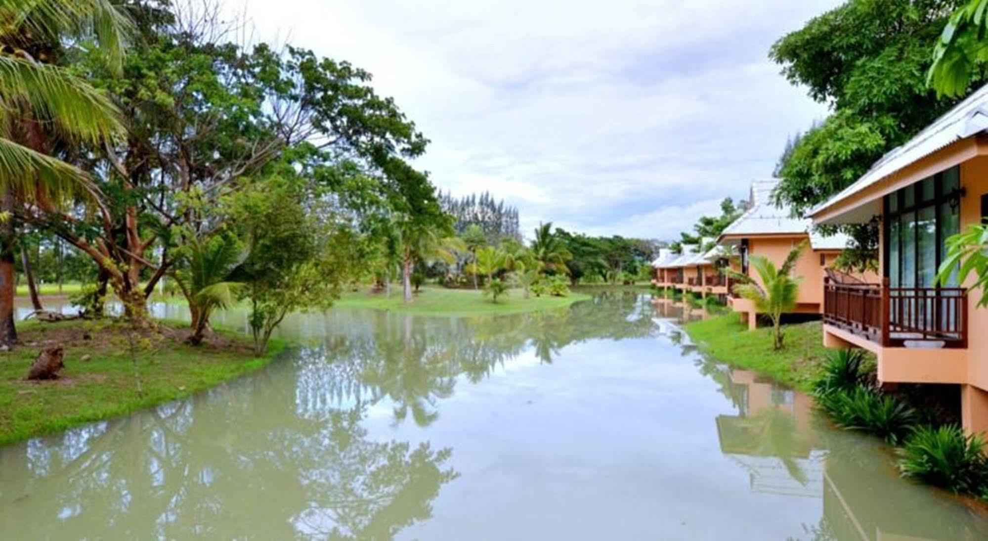 The Grand Jamjuree Resort Lamphun Exteriör bild